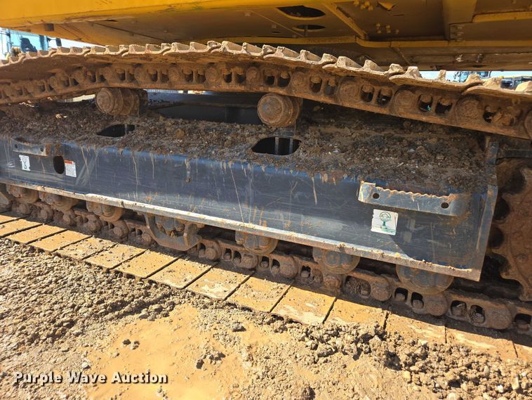 image for item EA5447 2021 Komatsu PC170LC-11 excavator