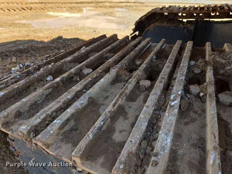 image for item EA5447 2021 Komatsu PC170LC-11 excavator