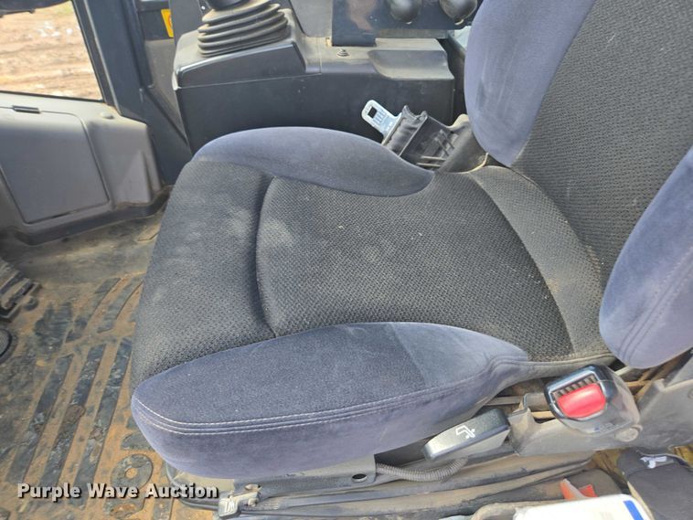 image for item EA5448 2021 Komatsu W320-8 wheel loader