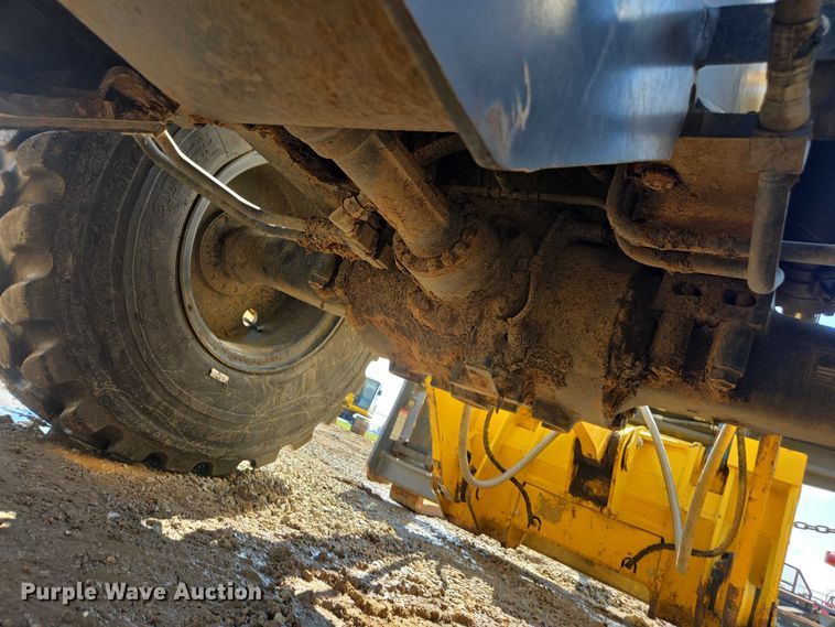 image for item EA5449 2021 Komatsu WA320-8 wheel loader