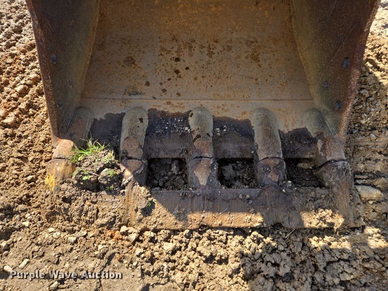 image for item EA5451 2021 Komatsu PC170LC-11 excavator