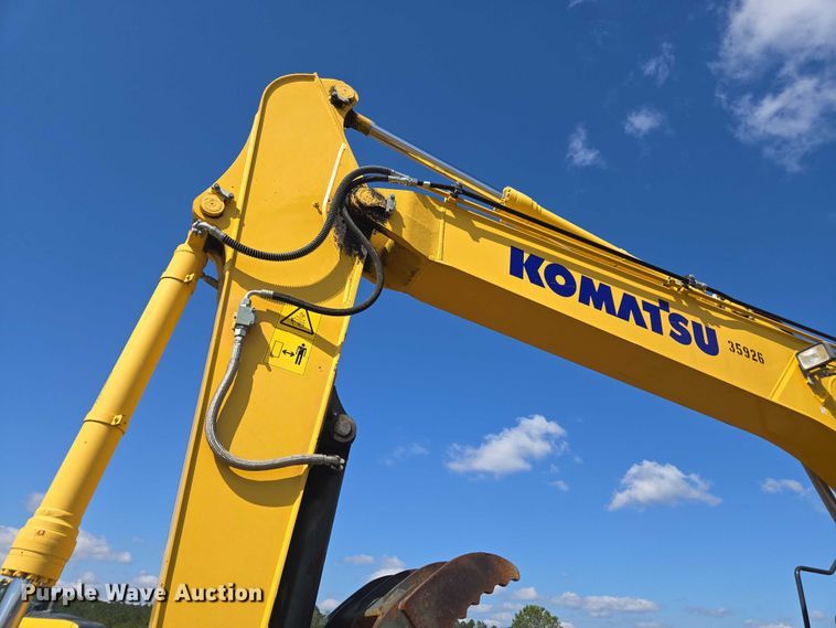 image for item EA5451 2021 Komatsu PC170LC-11 excavator