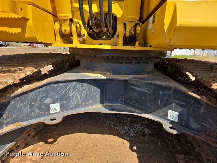 image for item EA5451 2021 Komatsu PC170LC-11 excavator