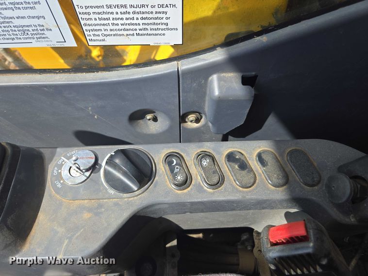 image for item EA5451 2021 Komatsu PC170LC-11 excavator