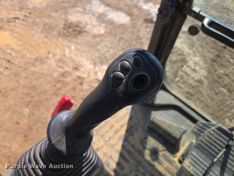 image for item EA5451 2021 Komatsu PC170LC-11 excavator