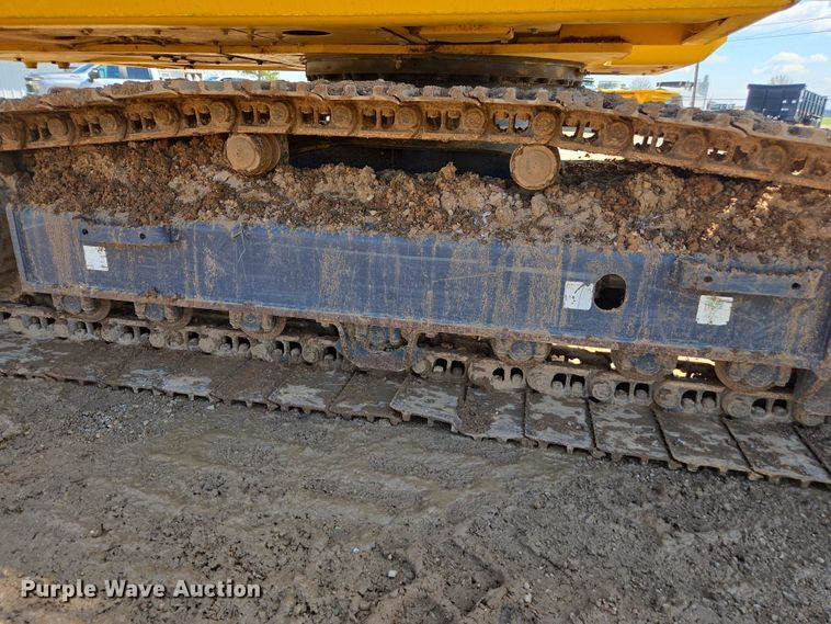 image for item EA5451 2021 Komatsu PC170LC-11 excavator