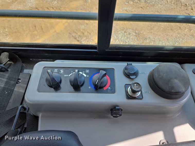 image for item EA5452 2020 Komatsu D51PX-24 dozer