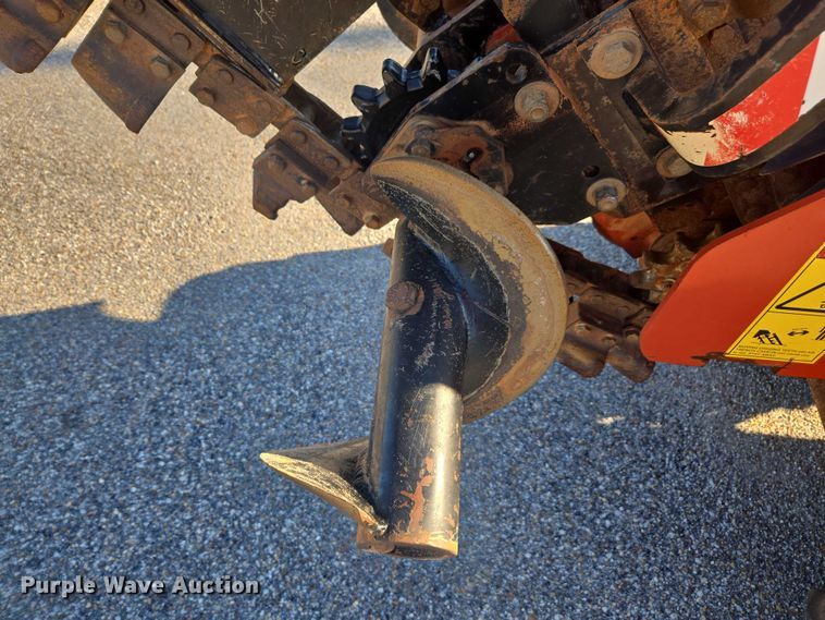 image for item EA5460 2016 Ditch Witch RT45 trencher