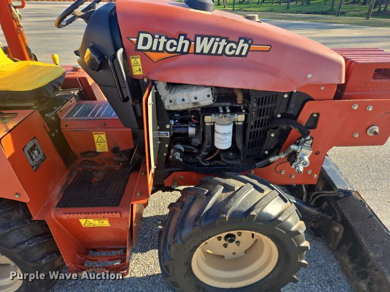 image for item EA5460 2016 Ditch Witch RT45 trencher
