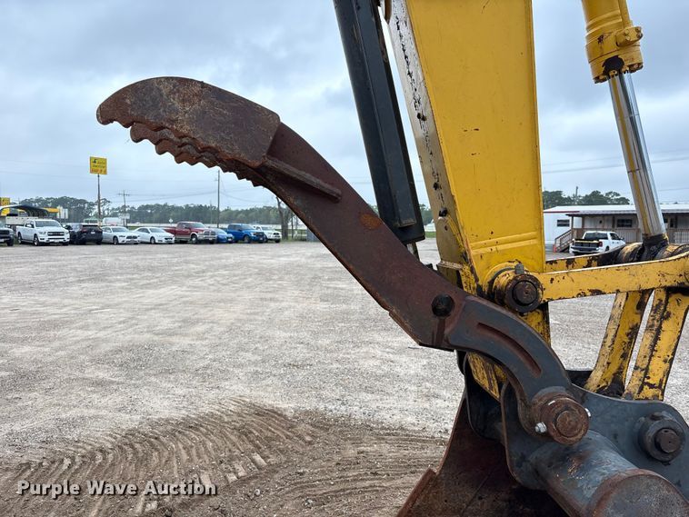 image for item EA7230 2019 Komatsu PC170LC-11 excavator