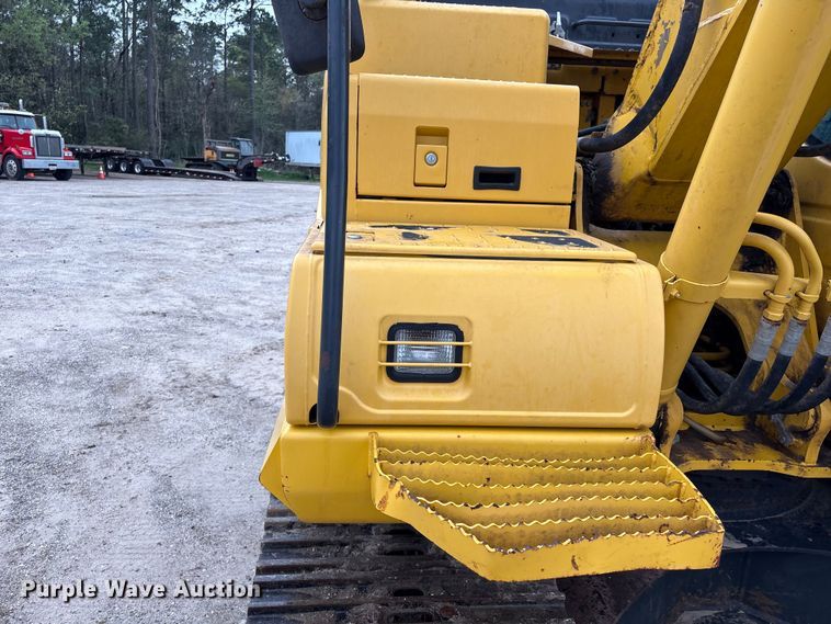 image for item EA7230 2019 Komatsu PC170LC-11 excavator