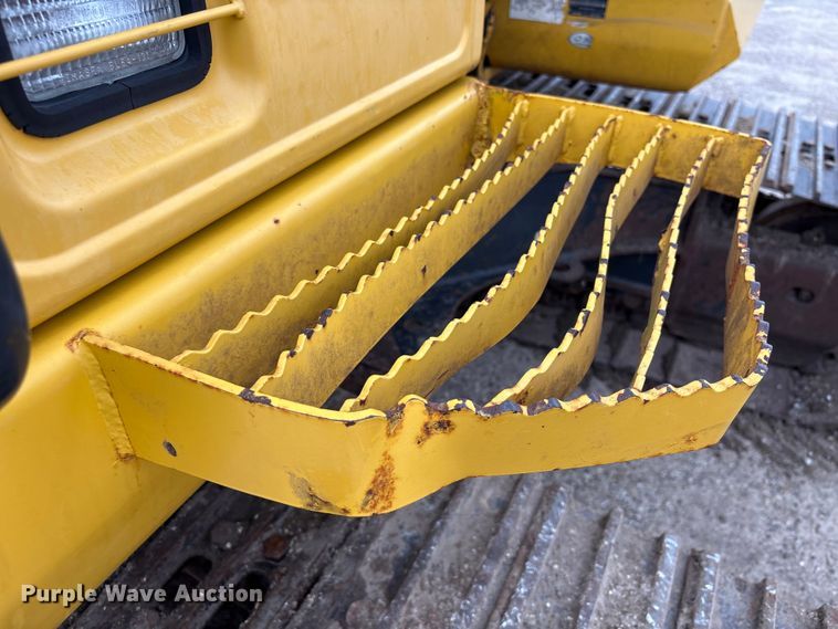 image for item EA7230 2019 Komatsu PC170LC-11 excavator