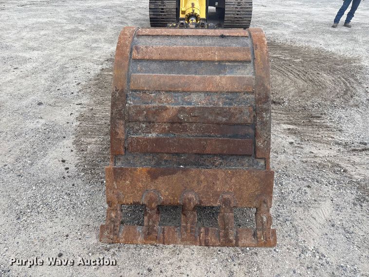 image for item EA7230 2019 Komatsu PC170LC-11 excavator