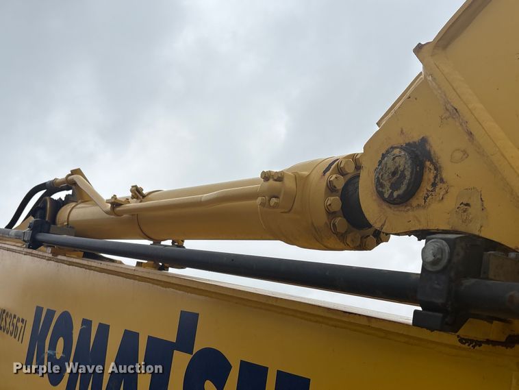 image for item EA7230 2019 Komatsu PC170LC-11 excavator