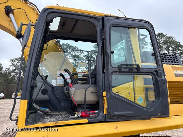image for item EA7230 2019 Komatsu PC170LC-11 excavator