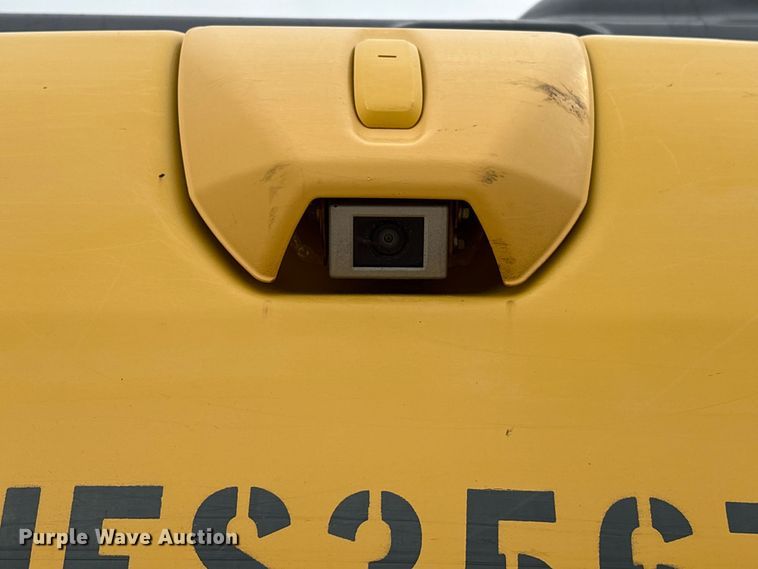 image for item EA7230 2019 Komatsu PC170LC-11 excavator