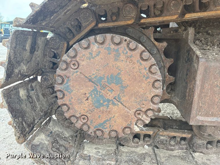 image for item EA7230 2019 Komatsu PC170LC-11 excavator