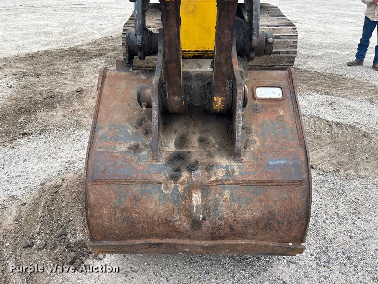 image for item EA7231 2019 Komatsu PC170LC-11 excavator