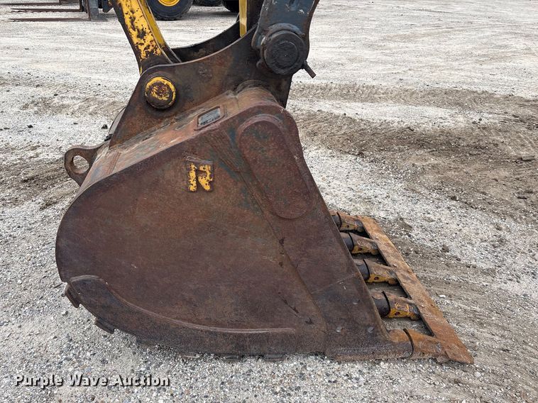 image for item EA7231 2019 Komatsu PC170LC-11 excavator