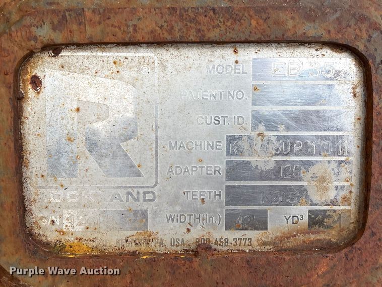 image for item EA7231 2019 Komatsu PC170LC-11 excavator