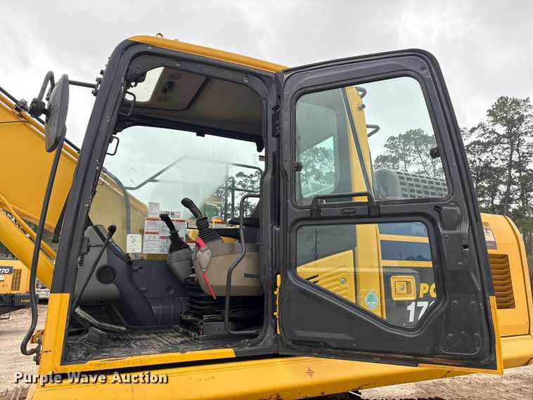 image for item EA7231 2019 Komatsu PC170LC-11 excavator