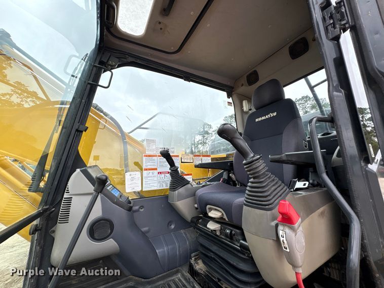image for item EA7231 2019 Komatsu PC170LC-11 excavator