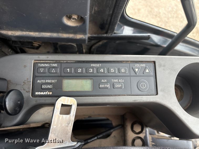 image for item EA7231 2019 Komatsu PC170LC-11 excavator