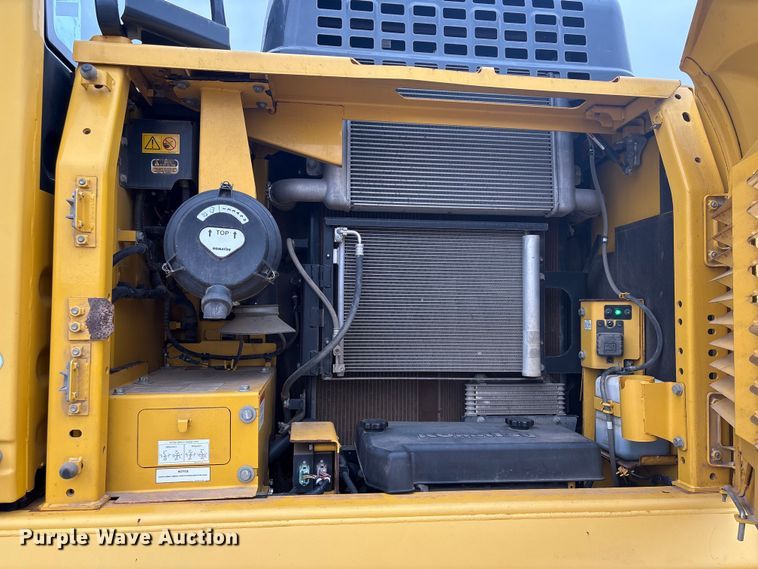 image for item EA7231 2019 Komatsu PC170LC-11 excavator
