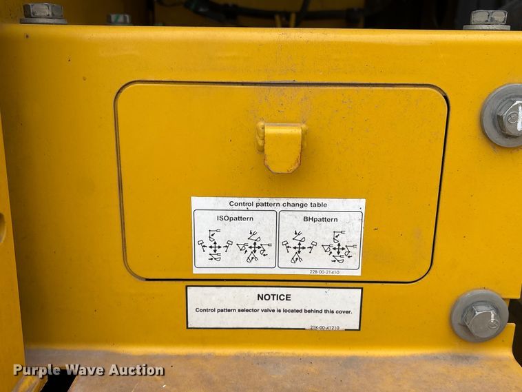 image for item EA7231 2019 Komatsu PC170LC-11 excavator