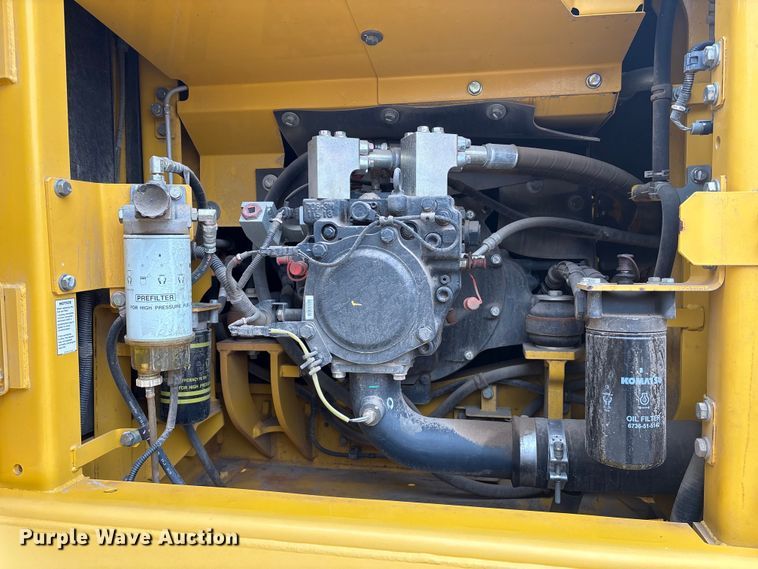 image for item EA7231 2019 Komatsu PC170LC-11 excavator