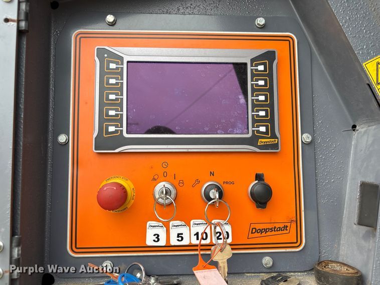 image for item EA7232 2022 Doppstadt INVENTHOR 6 Plus shredder