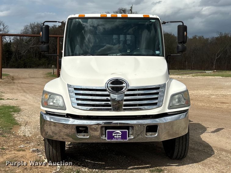 image for item EA7950 2008 Hino 268 utility / service truck