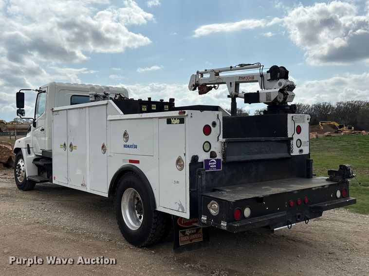 image for item EA7950 2008 Hino 268 utility / service truck