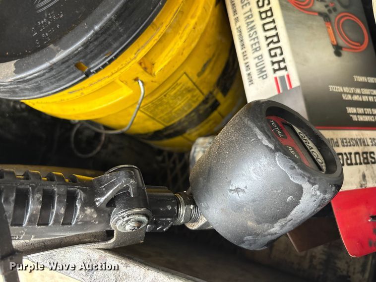 image for item EA7950 2008 Hino 268 utility / service truck