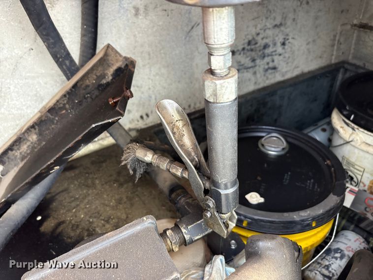 image for item EA7950 2008 Hino 268 utility / service truck