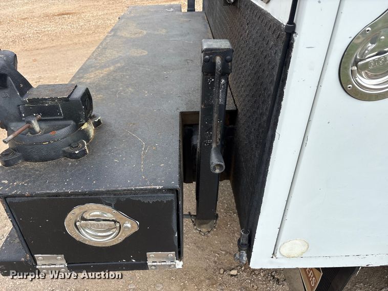 image for item EA7950 2008 Hino 268 utility / service truck