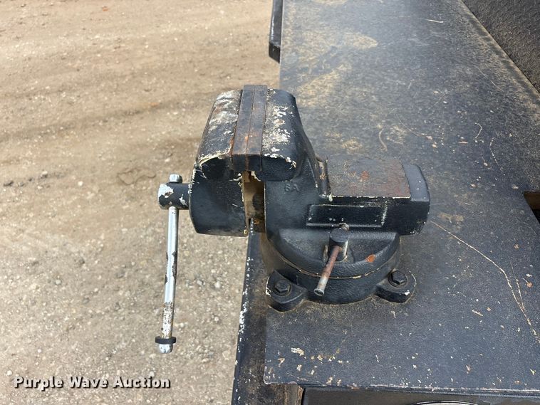 image for item EA7950 2008 Hino 268 utility / service truck