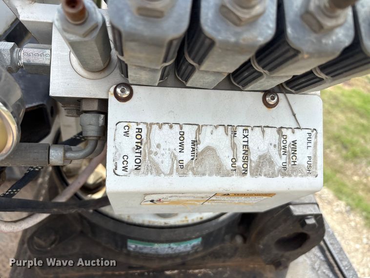 image for item EA7950 2008 Hino 268 utility / service truck