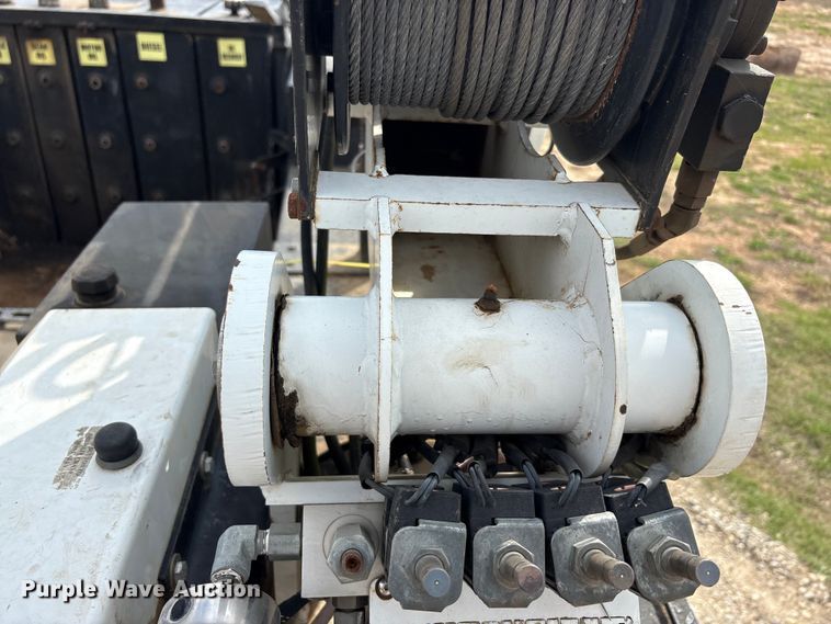 image for item EA7950 2008 Hino 268 utility / service truck