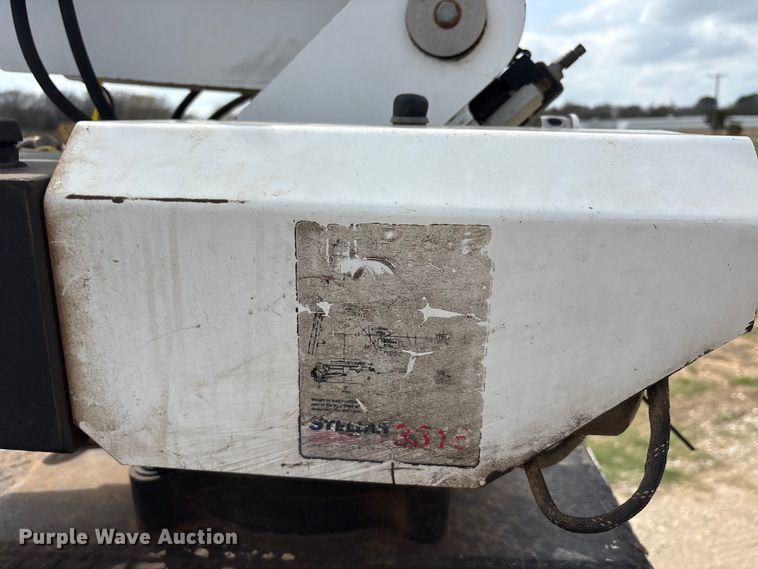 image for item EA7950 2008 Hino 268 utility / service truck