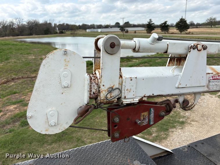 image for item EA7950 2008 Hino 268 utility / service truck