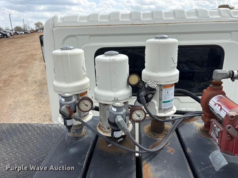 image for item EA7950 2008 Hino 268 utility / service truck