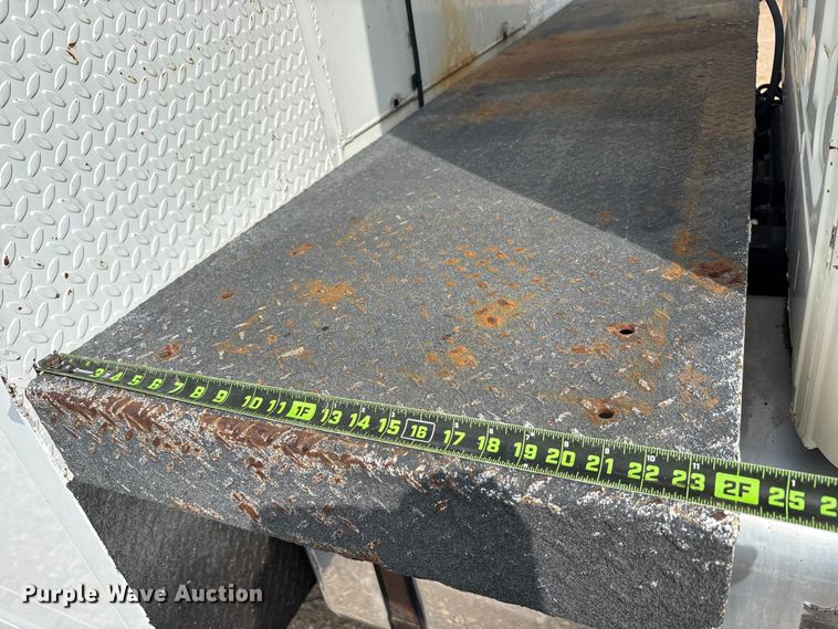 image for item EA7950 2008 Hino 268 utility / service truck