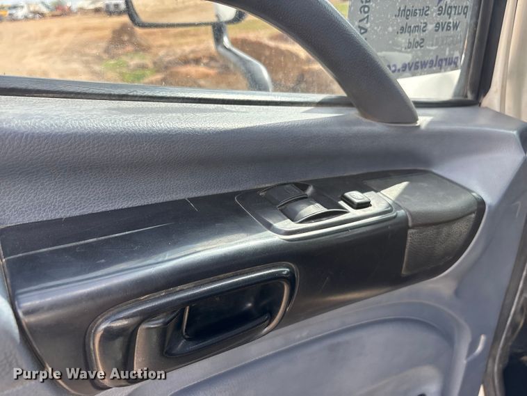 image for item EA7950 2008 Hino 268 utility / service truck