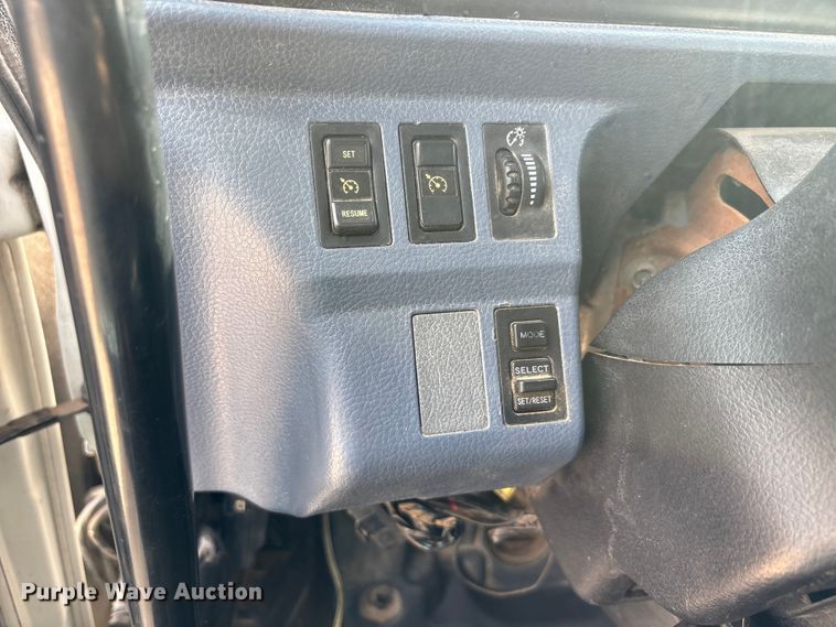 image for item EA7950 2008 Hino 268 utility / service truck