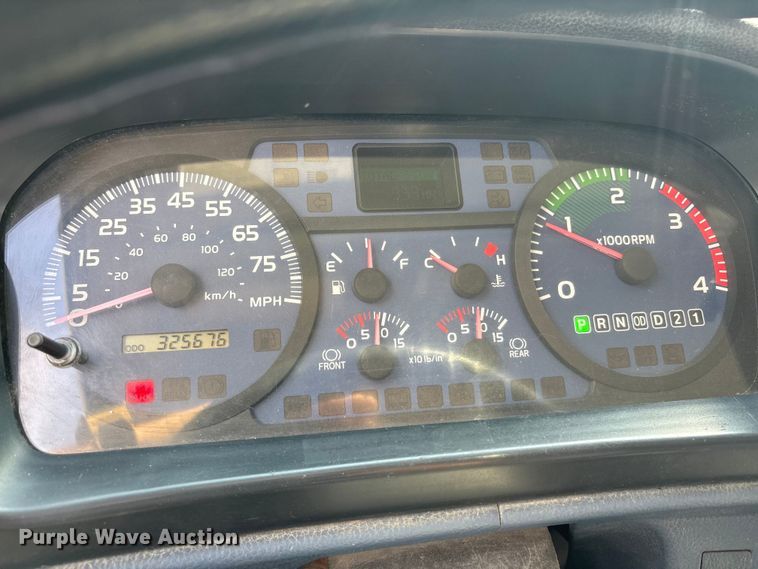 image for item EA7950 2008 Hino 268 utility / service truck