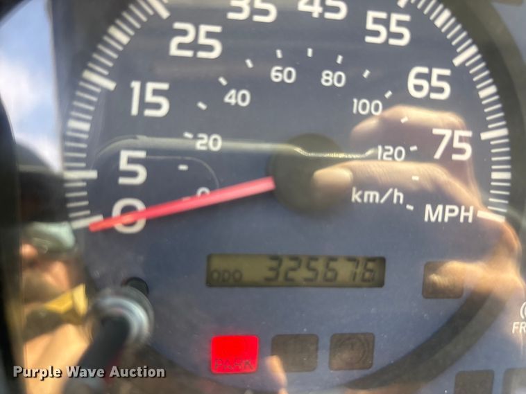 image for item EA7950 2008 Hino 268 utility / service truck