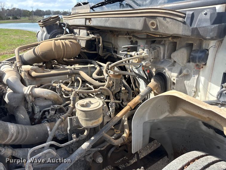 image for item EA7950 2008 Hino 268 utility / service truck