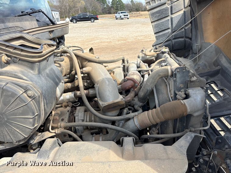 image for item EA7950 2008 Hino 268 utility / service truck