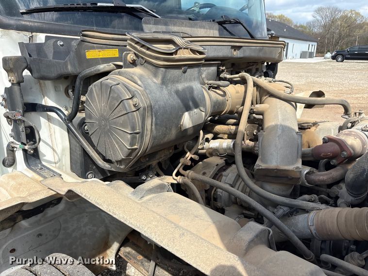 image for item EA7950 2008 Hino 268 utility / service truck